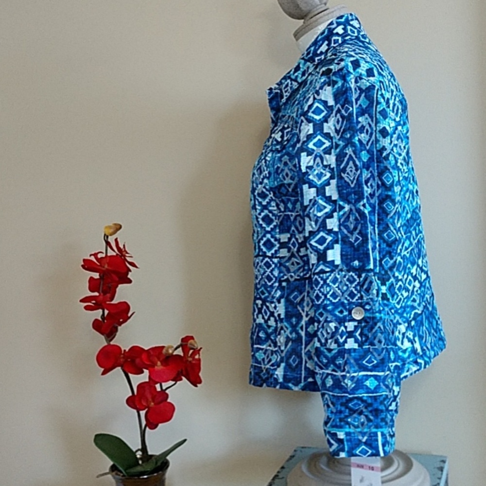 NEW Women's Aztec Top Geo Print Top Button Tab Long Slv Multi Blue Lark Lane 10 - Picture 5 of 8